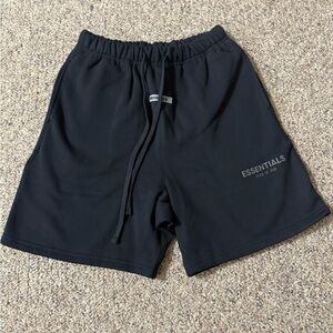 Fear of God Essentials Sweat Shorts “Black”